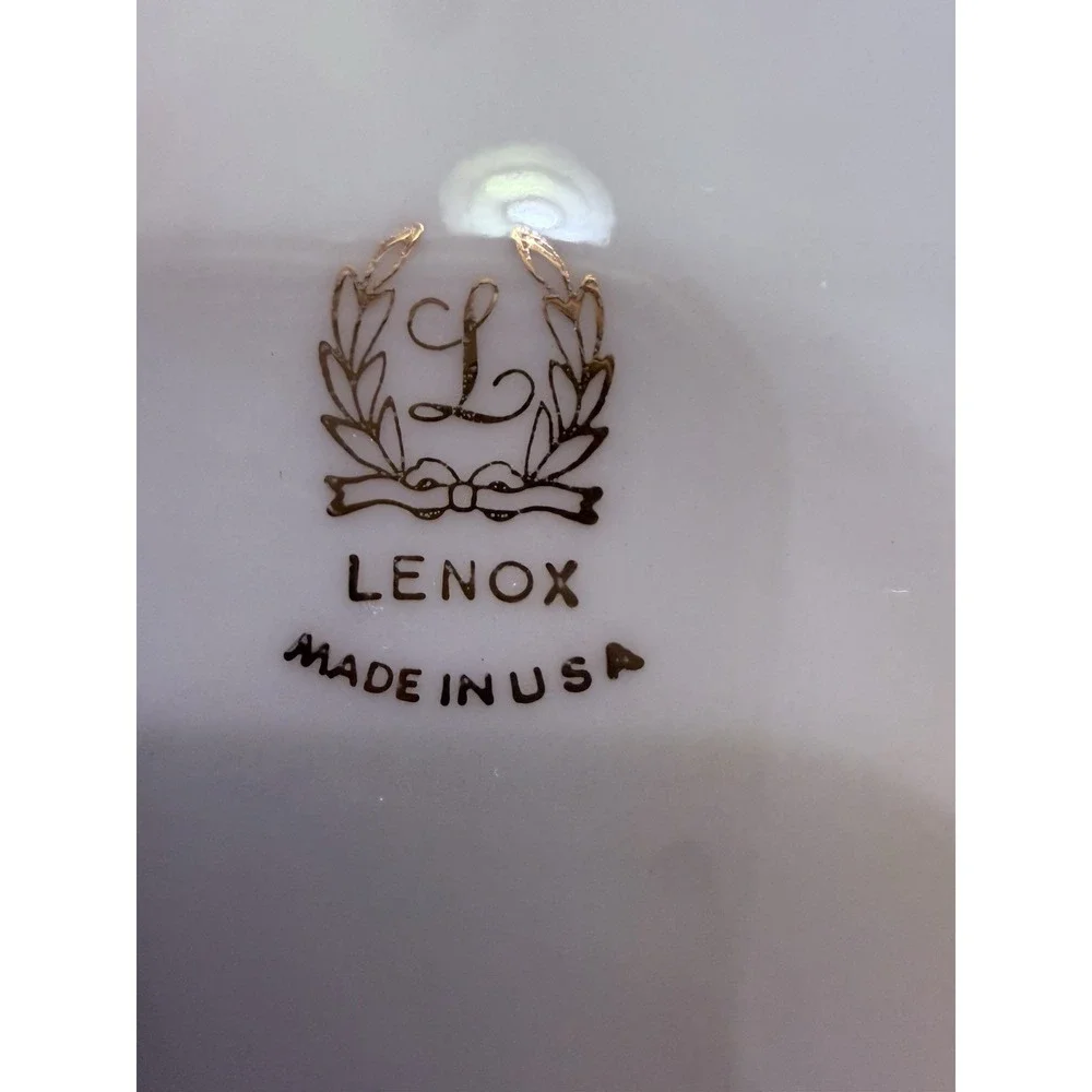 VTG Lenox USA Coat Of Arms Trinket Dish / Ashtray Fleur de Lis Gold Rim EUC